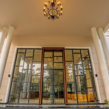 Hotel Polo Towers Агартала Екстериор снимка