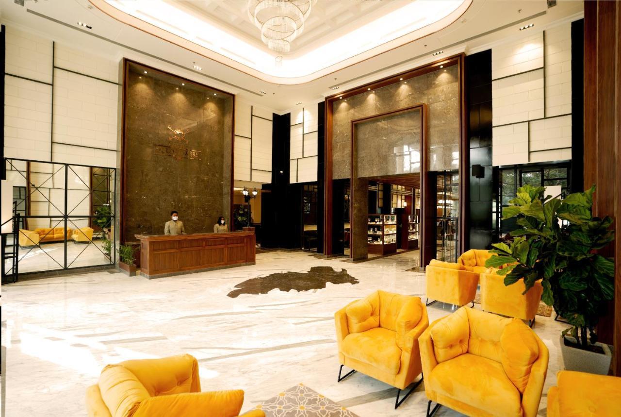 Hotel Polo Towers Агартала Екстериор снимка