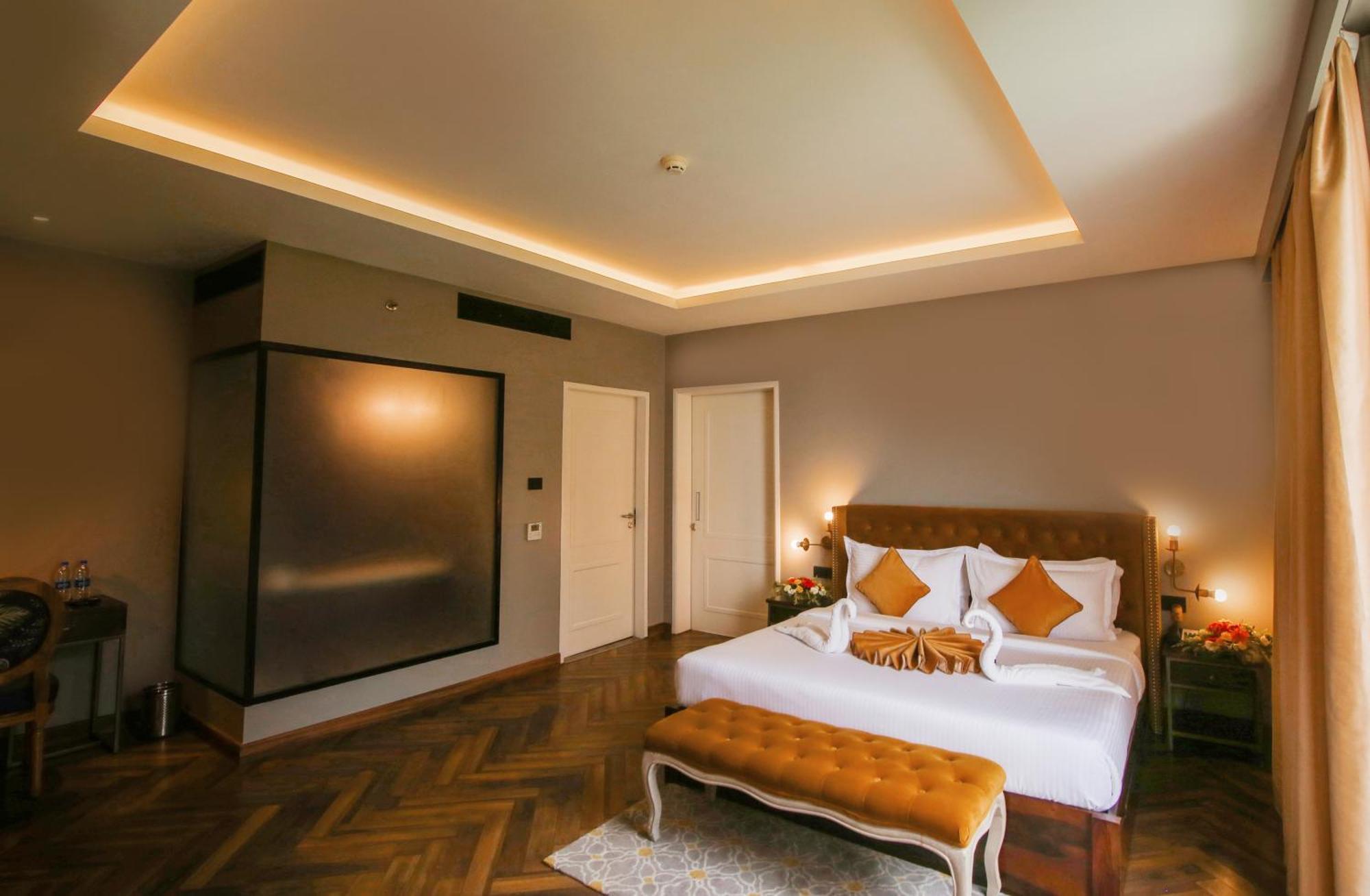 Hotel Polo Towers Агартала Екстериор снимка